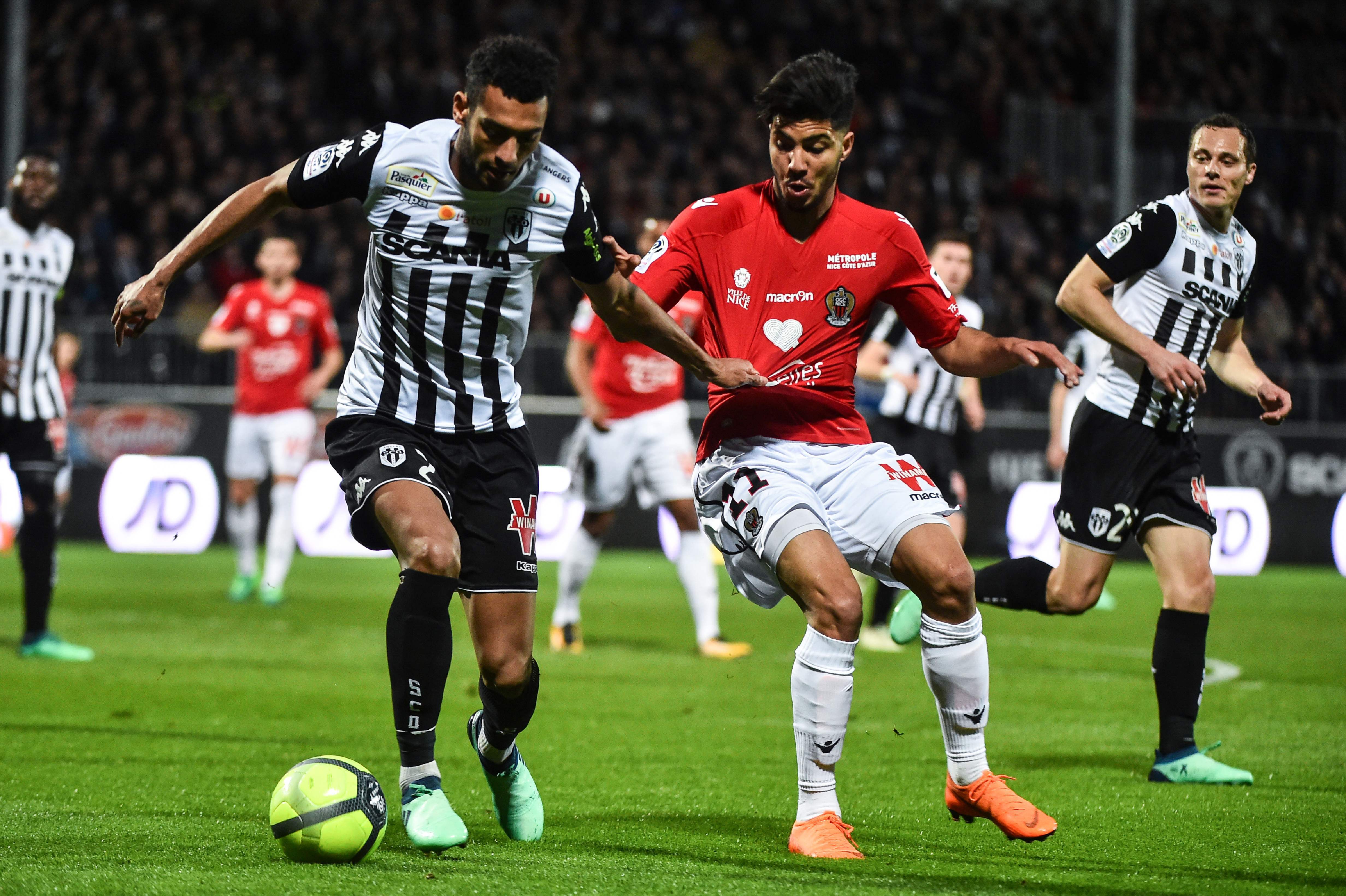 多特蒙德爆冷西班牙，德利赫特制霸全场的简单介绍