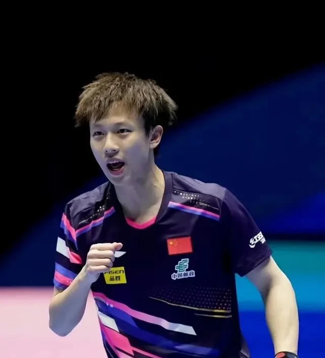 韩国乒乓球队轻取中国乒乓球队，奥恰洛夫高光表现的简单介绍