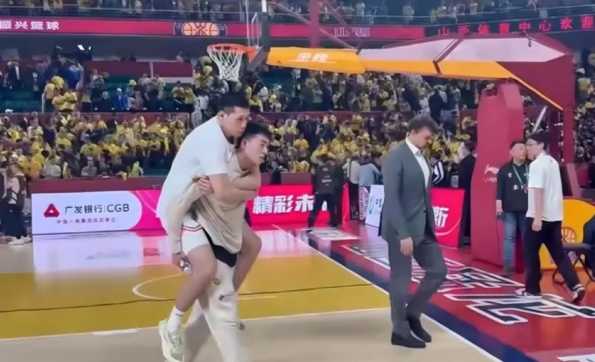 山东大胜广东,晋级总决赛对决首钢的简单介绍 山东大胜广东,晋级总决赛对决首钢的简单介绍