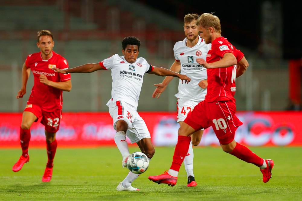 莱比锡红牛实力雄厚，成为强队热门