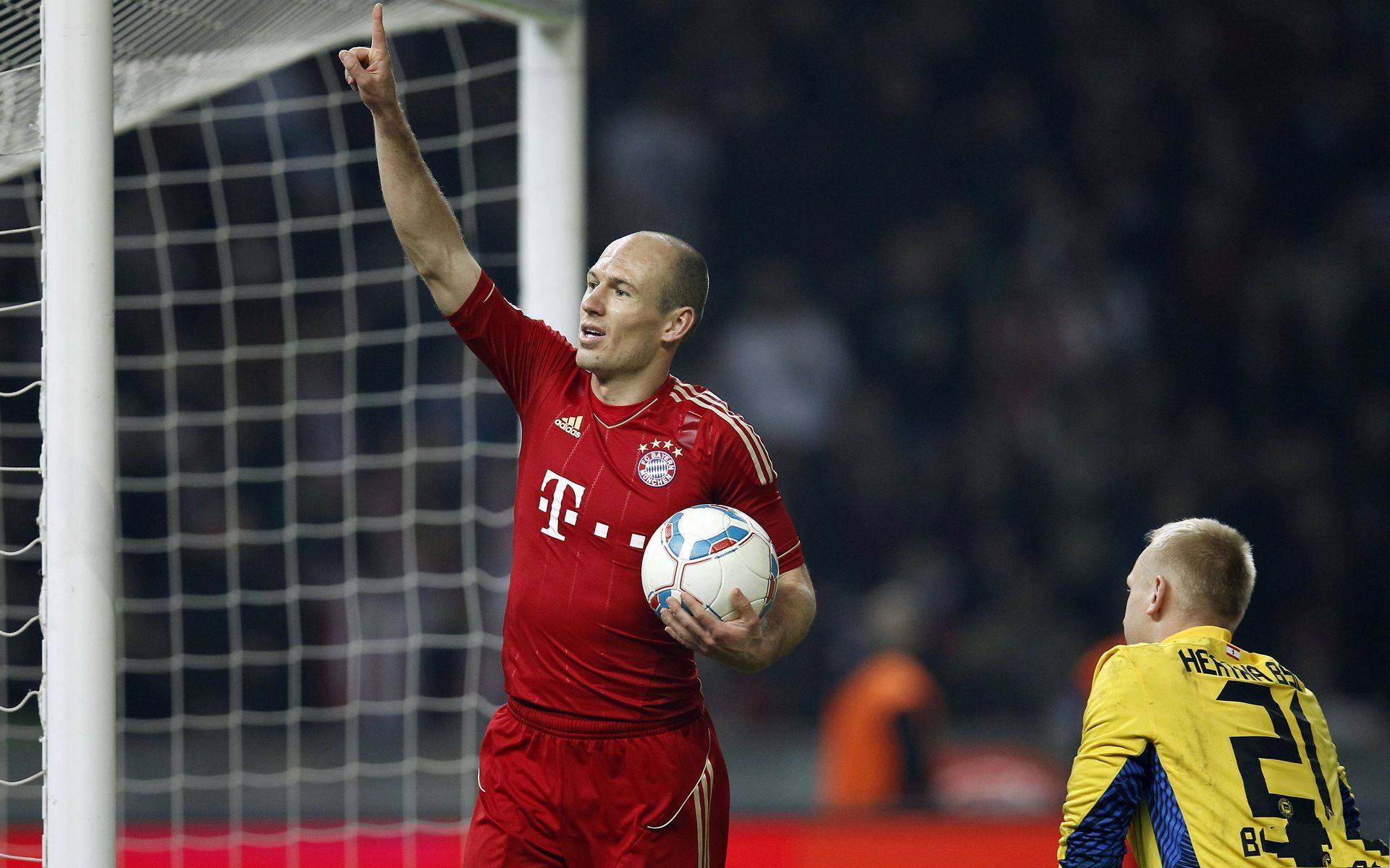 罗本绝杀瓦伦西亚逆转获胜