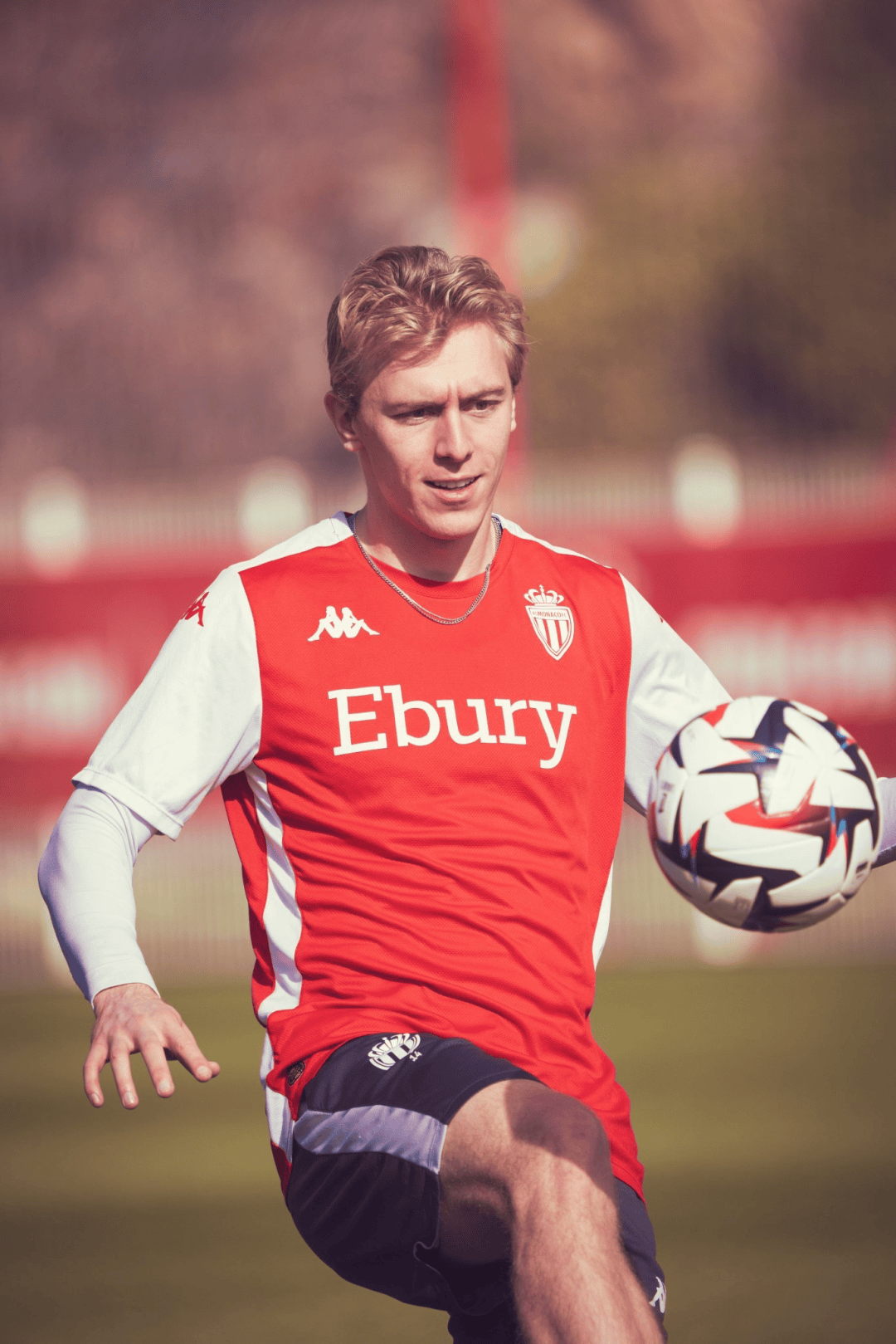 图卢兹球员获得年度最佳新秀奖，备受瞩目