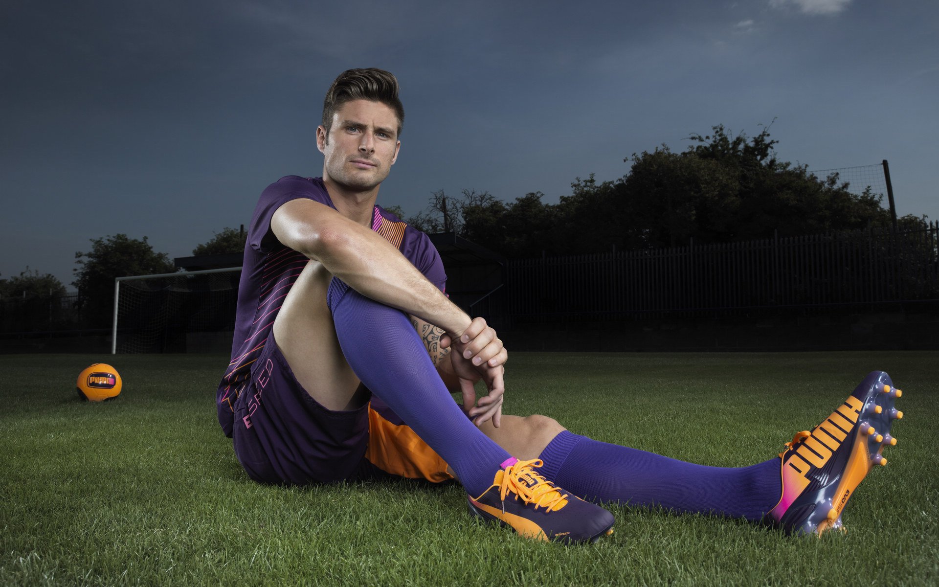 当足球撞上赛车，几内亚的强硬换人、罗德里的赛道超车与竞技世界的唯一性法则