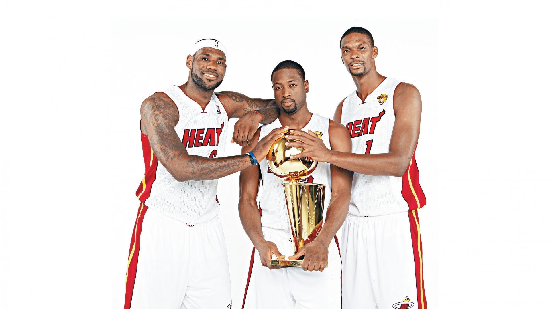 巅峰对决，广东队西决生死战力克雄鹿，书写传奇篇章